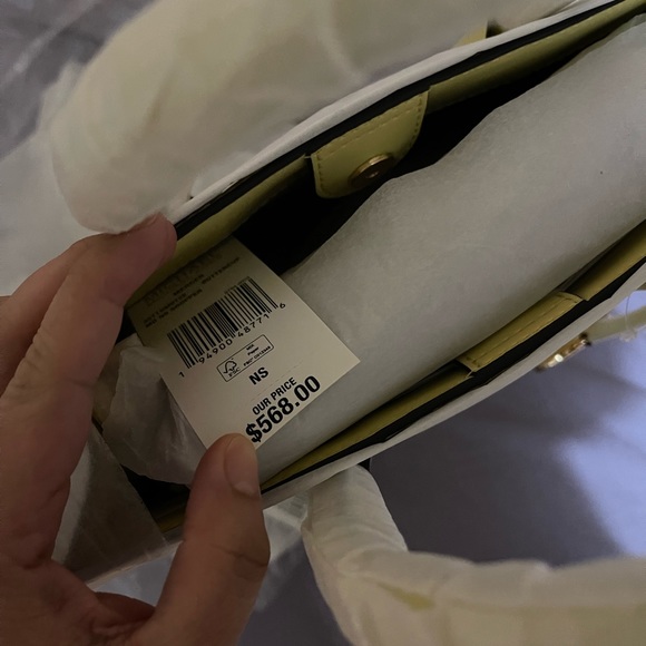 MK Mercer - Picture 3 of 4